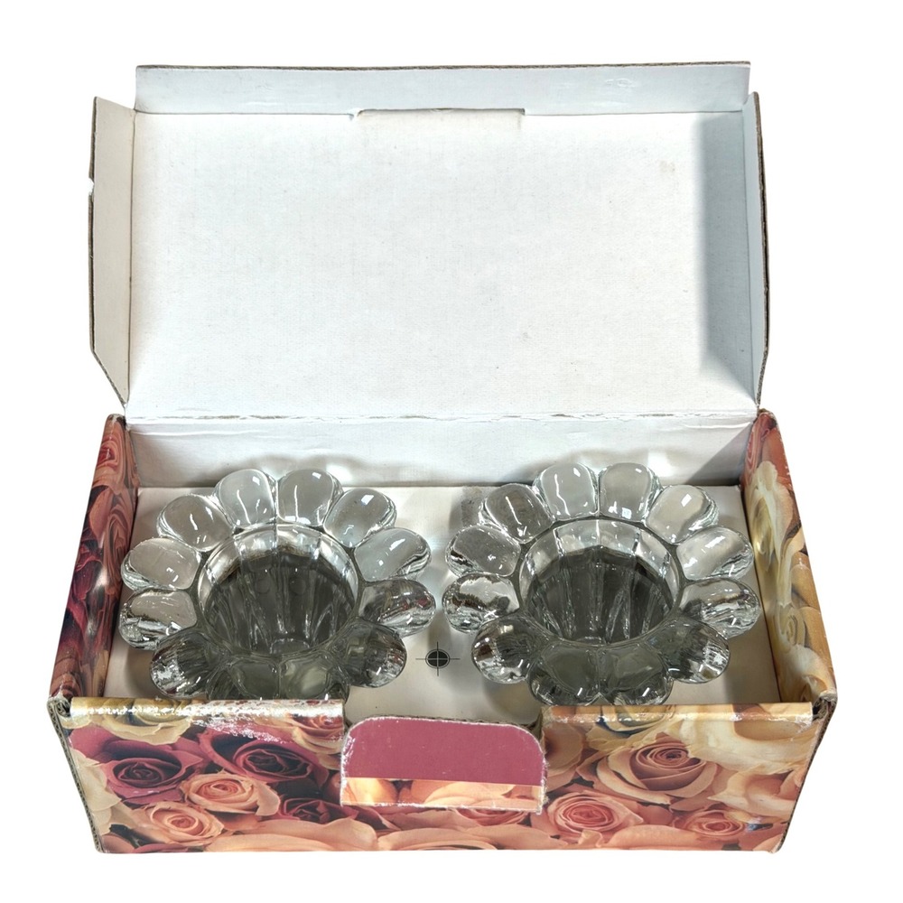 Collectors Crystalβ Galleries Crystal Candleholder Set 2 Piece Scalloped Floral